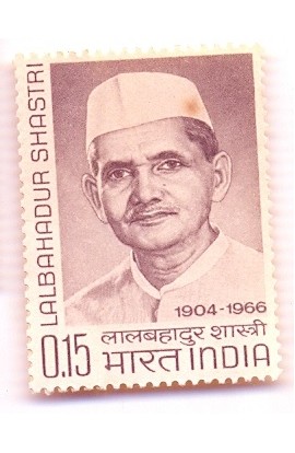 PHILA426 INDIA 1966 SINGLE MINT STAMP OF LAL BAHADUR SHASTRI MOURNING ISSUE MNH